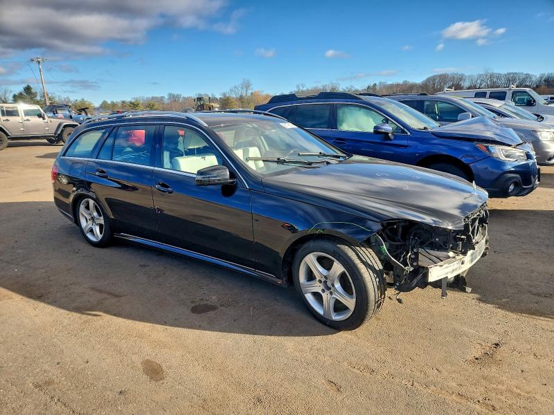 97176515 :رقم المزاد ، WDDHH8JB8EB022890 vin ، 2014 Mercedes-benz E مزاد بيع