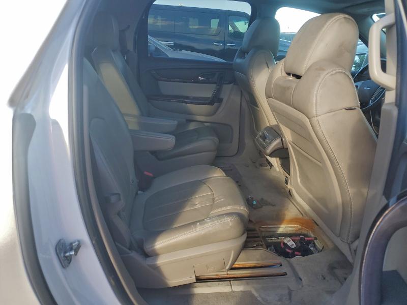98033585 :رقم المزاد ، 1GKKRTKD3FJ101881 vin ، 2015 Gmc Acadia Den مزاد بيع