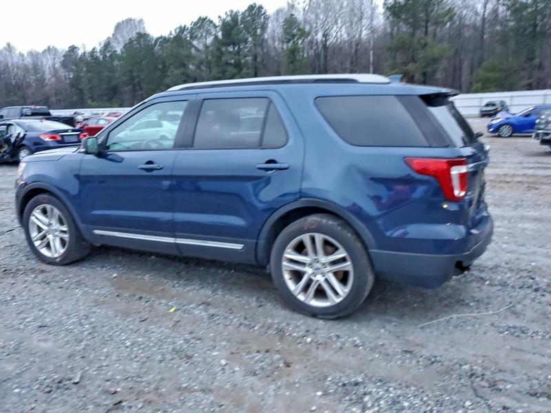 2017 Ford Explorer მანქანა იყიდება აუქციონზე, vin: 1FM5K7D87HGE08163, აუქციონის ნომერი: 49392686