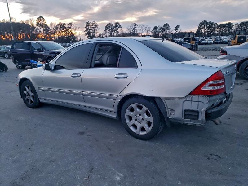 95637095 :رقم المزاد ، WDBRF92H56F832807 vin ، 2006 Mercedes-benz C مزاد بيع