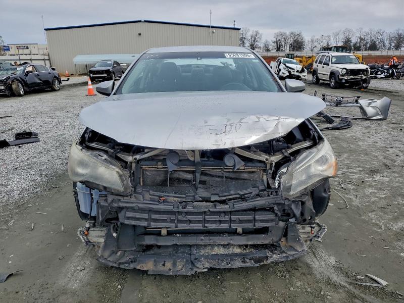 2015 Toyota Camry მანქანა იყიდება აუქციონზე, vin: 4T1BF1FK5FU102395, აუქციონის ნომერი: 95081995