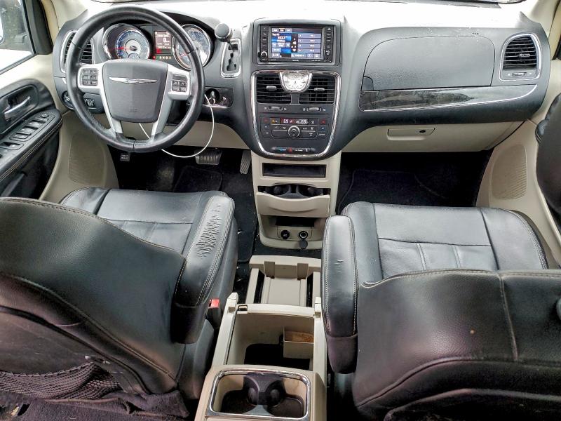 95243295 :رقم المزاد ، 2C4RC1BG5ER157020 vin ، 2014 Chrysler Town & Country مزاد بيع