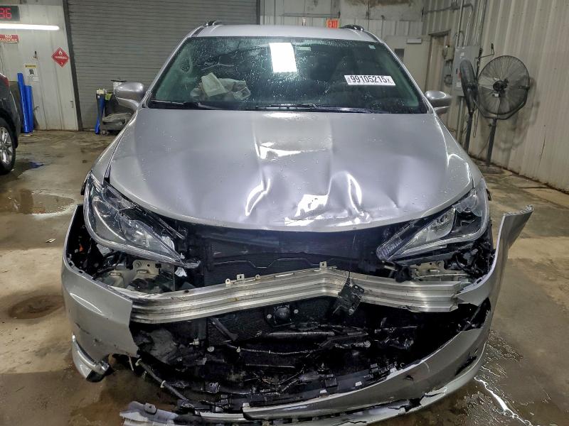 Продажа на аукционе авто 2019 Chrysler Pacifica T, vin: 2C4RC1BG5KR588940, номер лота: 99105215