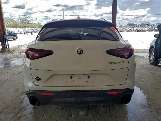 Продаж на аукціоні авто 2022 Alfa Romeo Stelvio, vin: ZASPAJAN5N7D28208, номер лоту: 98719375