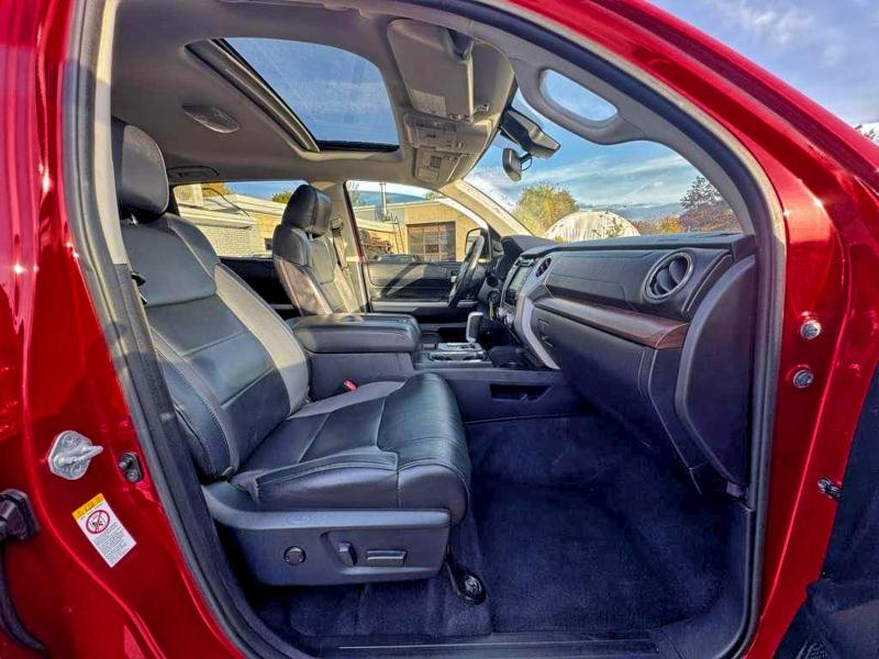 95033875 :رقم المزاد ، 5TFHY5F11JX739475 vin ، 2018 Toyota Tundra Cre مزاد بيع