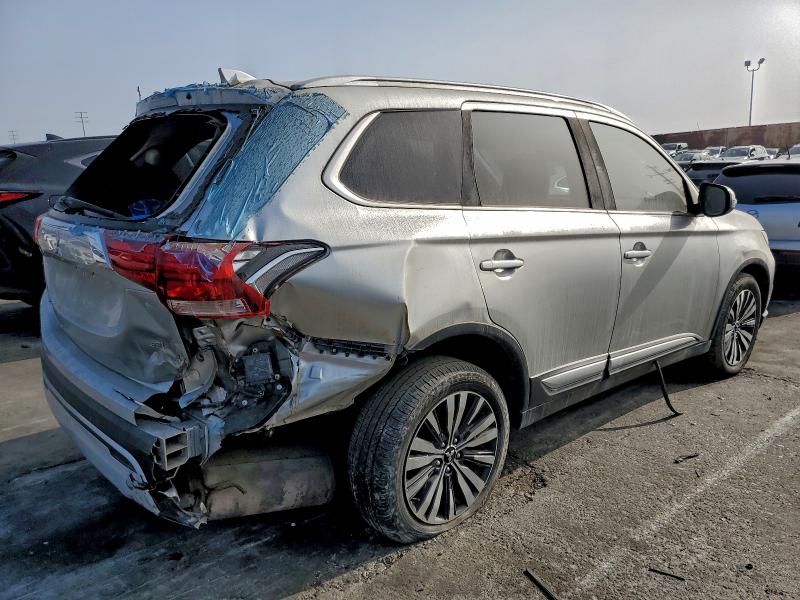 2020 Mitsubishi Outlander მანქანა იყიდება აუქციონზე, vin: JA4AZ3A39LZ037899, აუქციონის ნომერი: 96742535