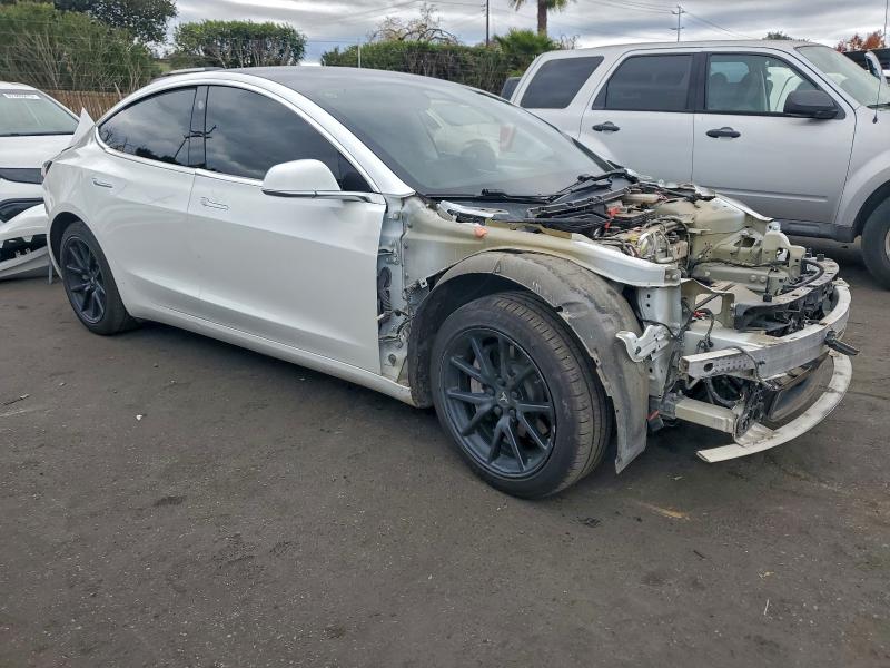 Продажа на аукционе авто 2020 Tesla Model 3, vin: 5YJ3E1EA1LF632839, номер лота: 97291235