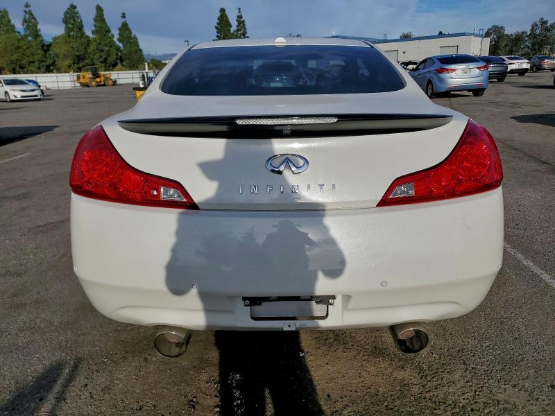 Продажа на аукционе авто 2015 Infiniti Q60 Journe, vin: JN1CV6EK8FM870398, номер лота: 94809345