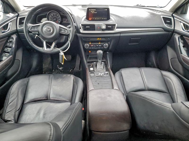 2017 Mazda 3 Touring მანქანა იყიდება აუქციონზე, vin: 3MZBN1V75HM130724, აუქციონის ნომერი: 94870875