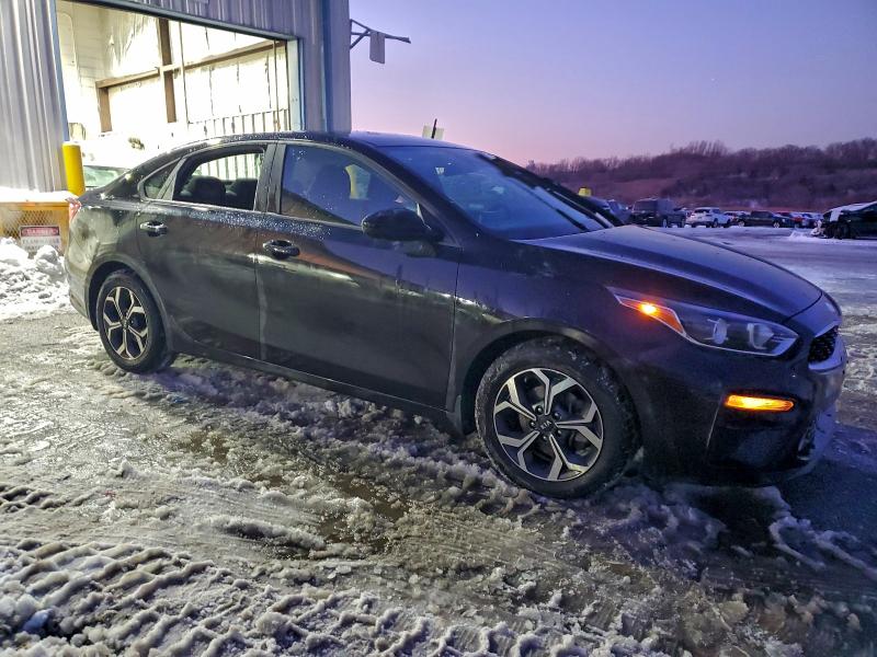 95249615 :رقم المزاد ، 3KPF24AD6KE072764 vin ، 2019 Kia Forte مزاد بيع