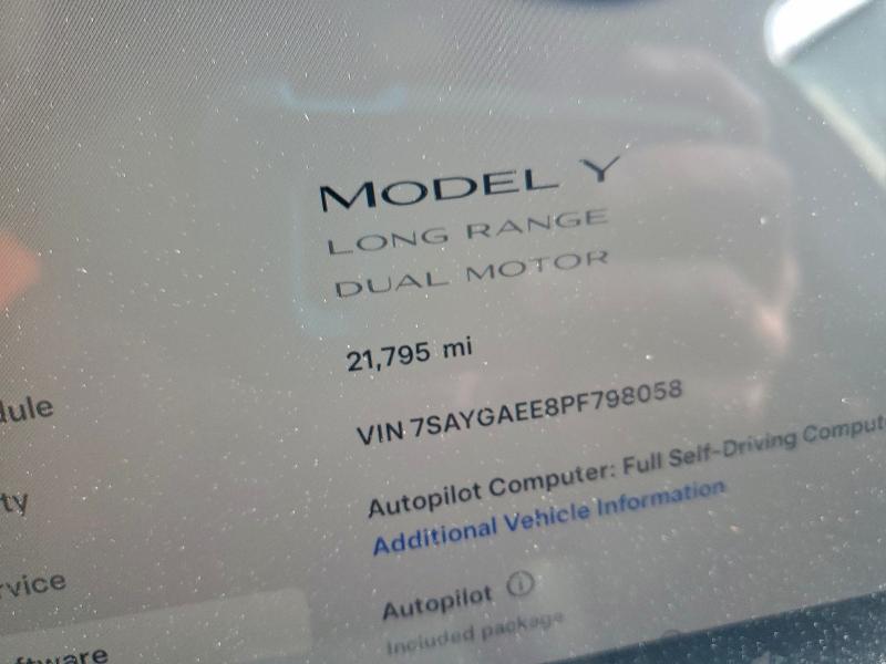 56428335 :رقم المزاد ، 7SAYGAEE8PF798058 vin ، 2023 Tesla Model Y مزاد بيع