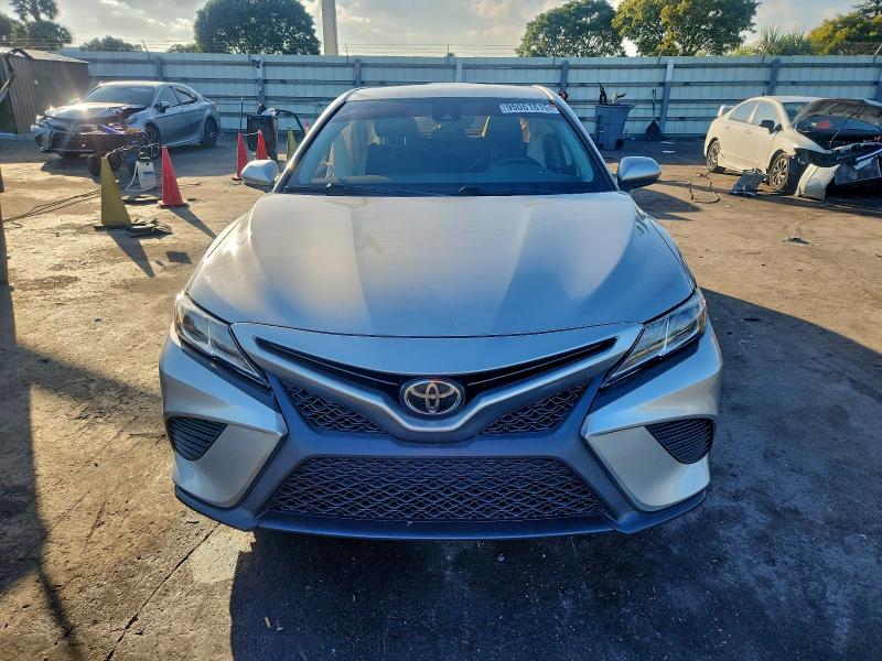 Продаж на аукціоні авто 2020 Toyota Camry, vin: 4T1G11AK3LU974694, номер лоту: 95061615