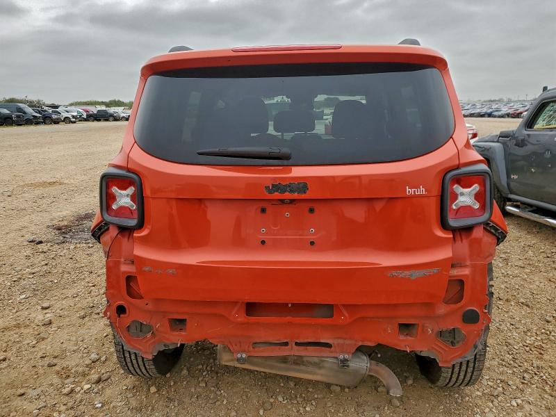2017 Jeep Renegade მანქანა იყიდება აუქციონზე, vin: ZACCJBCB6HPF76085, აუქციონის ნომერი: 94746735
