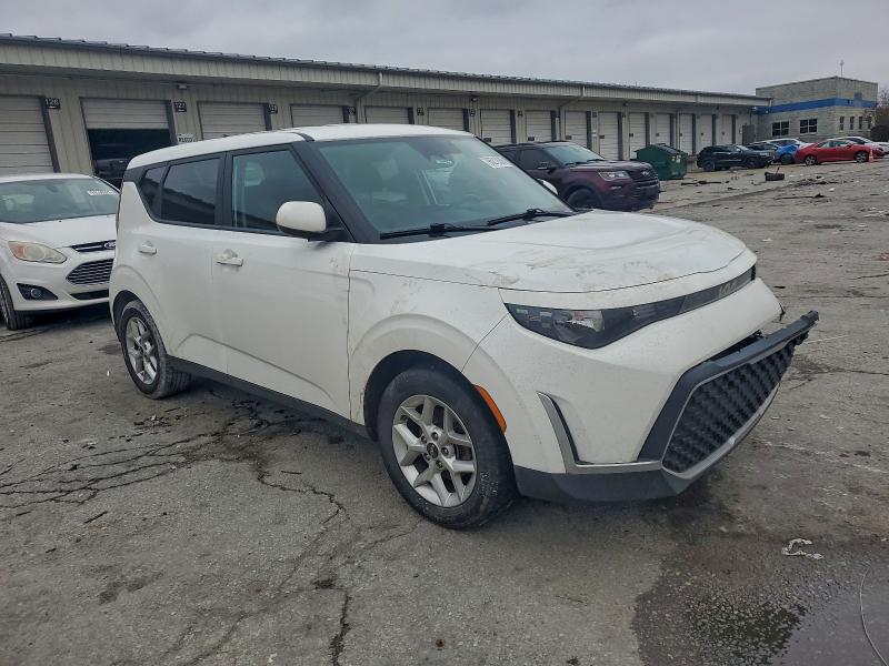 96210205 :رقم المزاد ، KNDJ23AU9P7215606 vin ، 2023 Kia Soul مزاد بيع