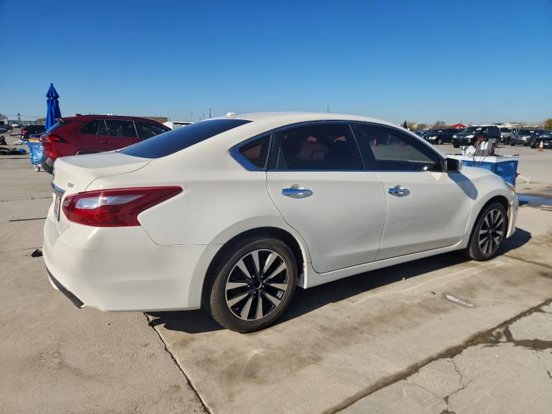2018 Nissan Altima მანქანა იყიდება აუქციონზე, vin: 1N4AL3AP3JC136508, აუქციონის ნომერი: 94966375