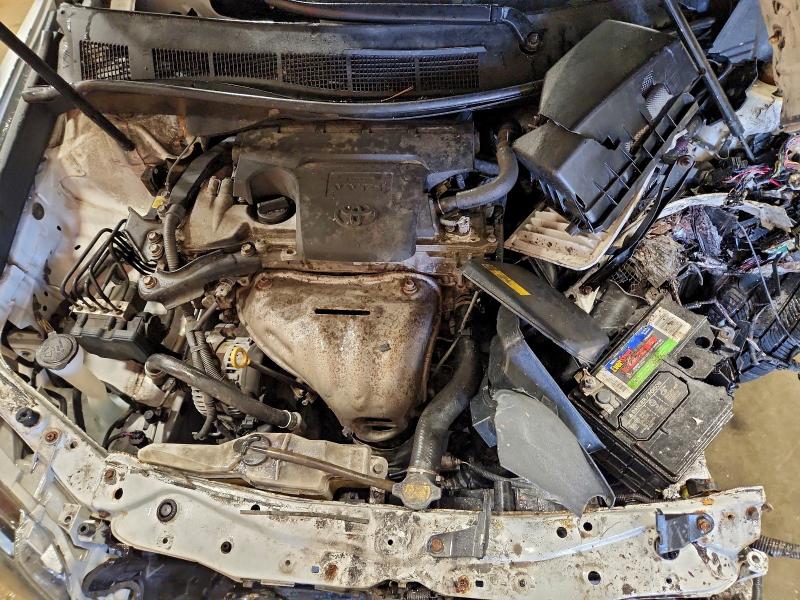 96669945 :رقم المزاد ، 4T1BF1FK1EU325600 vin ، 2014 Toyota Camry مزاد بيع