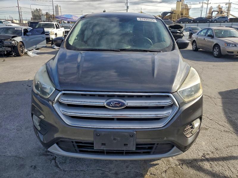 Продажа на аукционе авто 2017 Ford Escape, vin: 1FMCU0GD8HUB81360, номер лота: 97435525