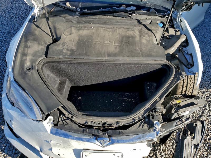 Продаж на аукціоні авто 2018 Tesla Model S, vin: 5YJSA1E26JF295517, номер лоту: 96970795