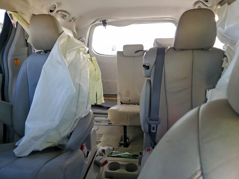 95147905 :رقم المزاد ، 5TDYK3DC7DS356550 vin ، 2013 Toyota Sienna مزاد بيع