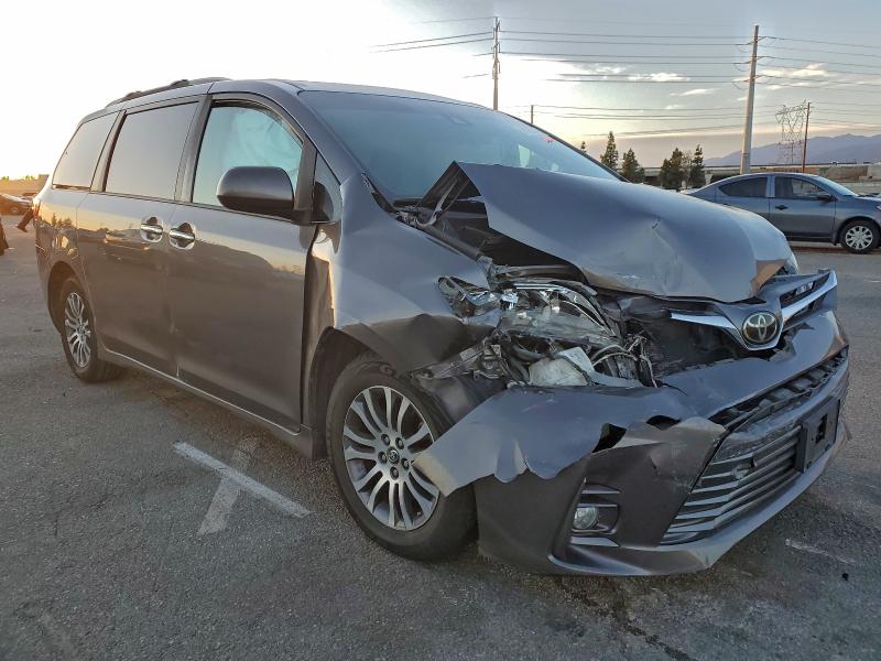 Продаж на аукціоні авто 2018 Toyota Sienna, vin: 5TDYZ3DC9JS914504, номер лоту: 94387455