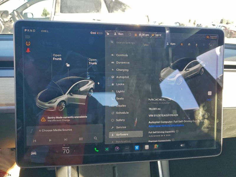 92942815 :رقم المزاد ، 5YJ3E1EA0JF018426 vin ، 2018 Tesla Model 3 مزاد بيع