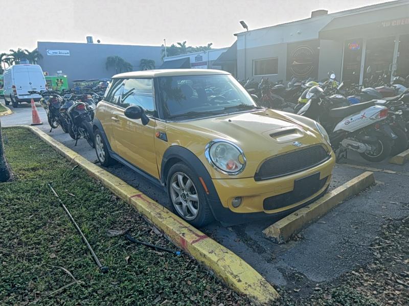95758665 :رقم المزاد ، WMWMF73537TT86015 vin ، 2007 Mini Cooper S مزاد بيع
