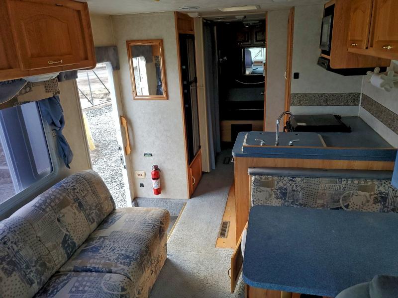 Aukcja sprzedaży 2001 Workhorse Custom Chassis Motorhome, vin: 5B4KP57GX13326320, numer aukcji: 77251355