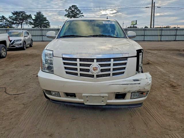 Продаж на аукціоні авто 2013 Cadillac Escalade L, vin: 1GYS4BEF9DR375404, номер лоту: 95759165