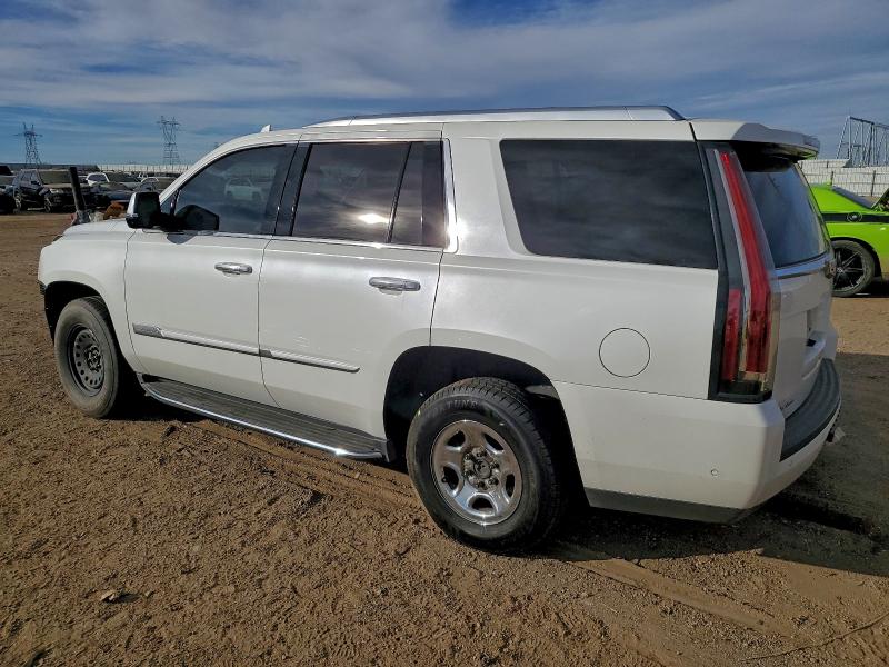 96761015 :رقم المزاد ، 1GYS4BKJ8HR402705 vin ، 2017 Cadillac Escalade L مزاد بيع
