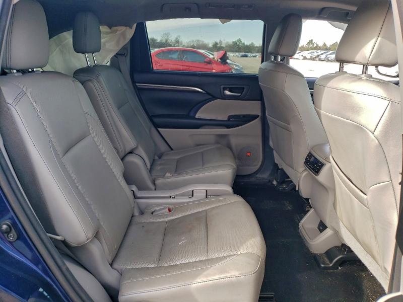Auction sale of the 2016 Toyota Highlander, vin: 5TDDKRFH9GS288380, lot number: 95519515