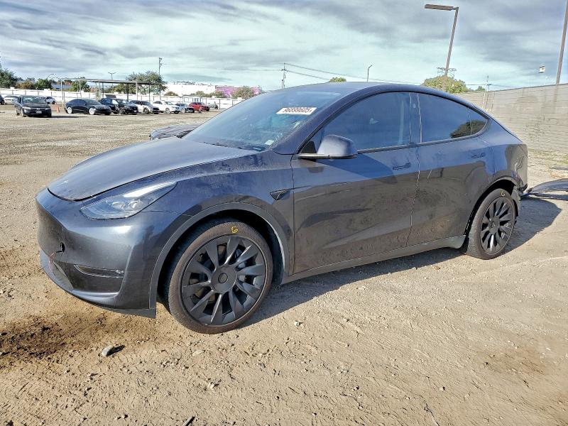 96899605 :رقم المزاد ، 7SAYGDED0RF153755 vin ، 2024 Tesla Model Y مزاد بيع