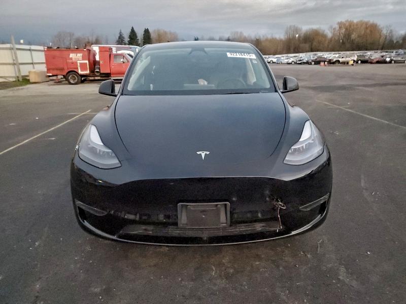 2025 Tesla Model Y მანქანა იყიდება აუქციონზე, vin: 7SAYGDEE8SF299108, აუქციონის ნომერი: 92218415