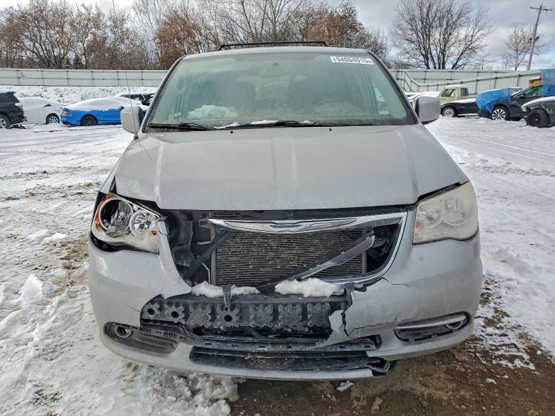 2015 Chrysler Town & Country მანქანა იყიდება აუქციონზე, vin: 2C4RC1BG2FR601780, აუქციონის ნომერი: 94054015