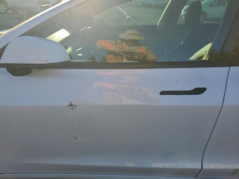 95992935 :رقم المزاد ، 5YJ3E1EB3MF070582 vin ، 2021 Tesla Model 3 مزاد بيع