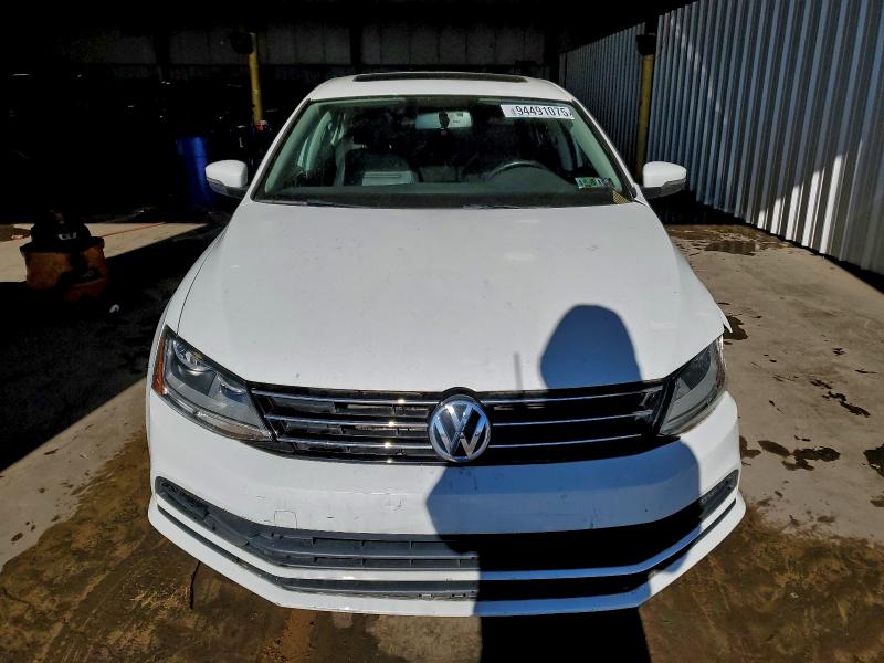 94491075 :رقم المزاد ، 3VWB67AJ6HM222474 vin ، 2017 Volkswagen Jetta مزاد بيع