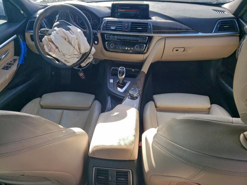 93439335 :رقم المزاد ، WBA8D9G52HNU58423 vin ، 2017 Bmw 330 مزاد بيع