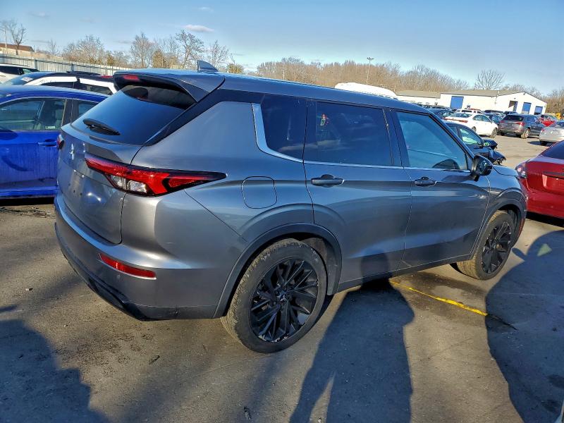 Продаж на аукціоні авто 2022 Mitsubishi Outlander, vin: JA4J3UA89NZ056121, номер лоту: 96412735