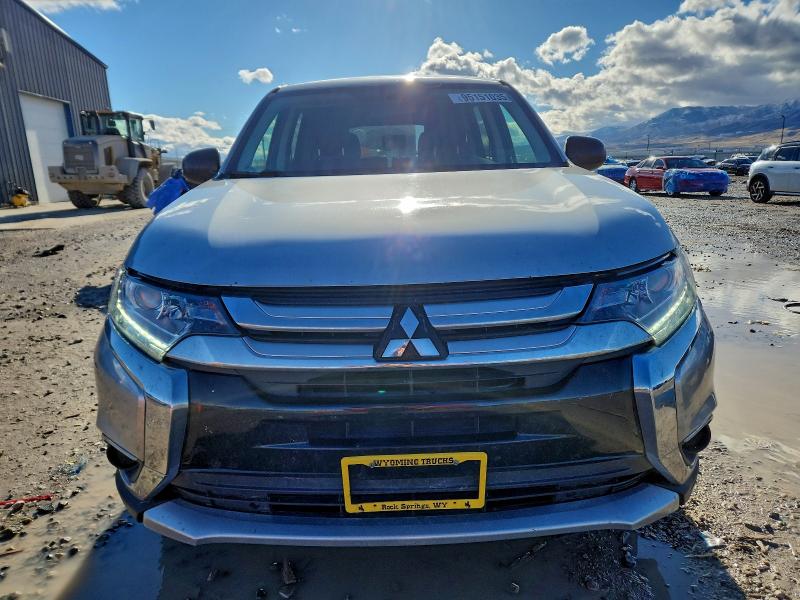Продаж на аукціоні авто 2018 Mitsubishi Outlander, vin: JA4AZ3A39JJ002193, номер лоту: 95151035