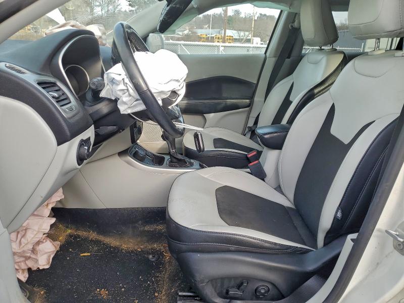 97275745 :رقم المزاد ، 3C4NJDBB7MT562575 vin ، 2021 Jeep Compass مزاد بيع