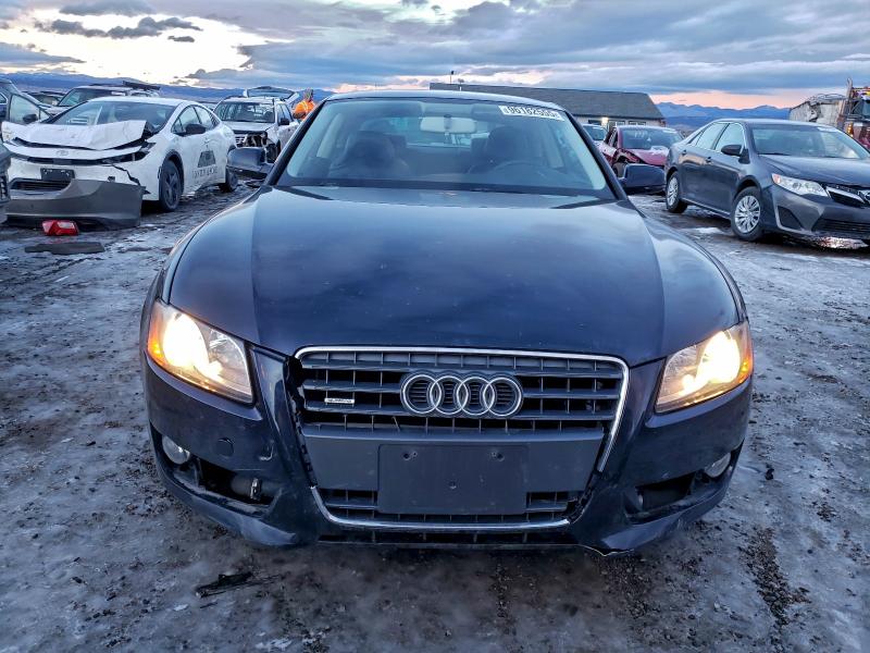 2011 Audi A5 Premium მანქანა იყიდება აუქციონზე, vin: WAUCFAFR0BA062516, აუქციონის ნომერი: 96182555
