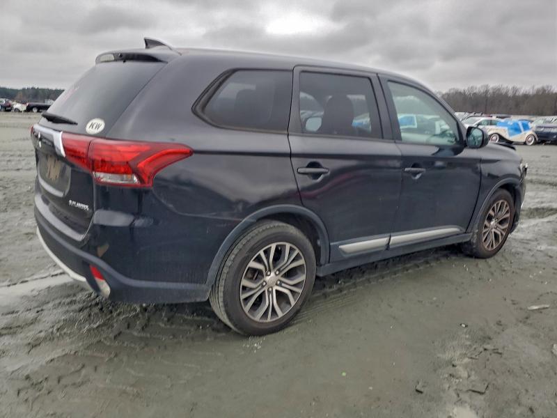 Продаж на аукціоні авто 2018 Mitsubishi Outlander, vin: JA4AD2A32JZ003602, номер лоту: 95089415
