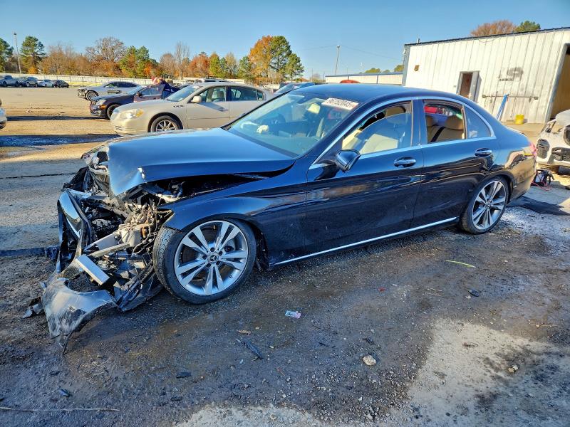 2017 Mercedes-benz C მანქანა იყიდება აუქციონზე, vin: 55SWF4JB4HU210886, აუქციონის ნომერი: 96752045