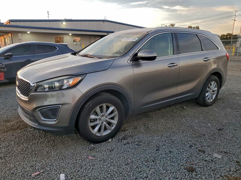 97612155 :رقم المزاد ، 5XYPG4A37GG077365 vin ، 2016 Kia Sorento مزاد بيع