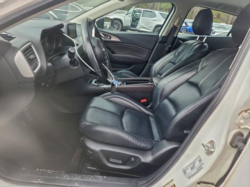 Aukcja sprzedaży 2018 Mazda 3, vin: 3MZBN1V30JM211570, numer aukcji: 93603805