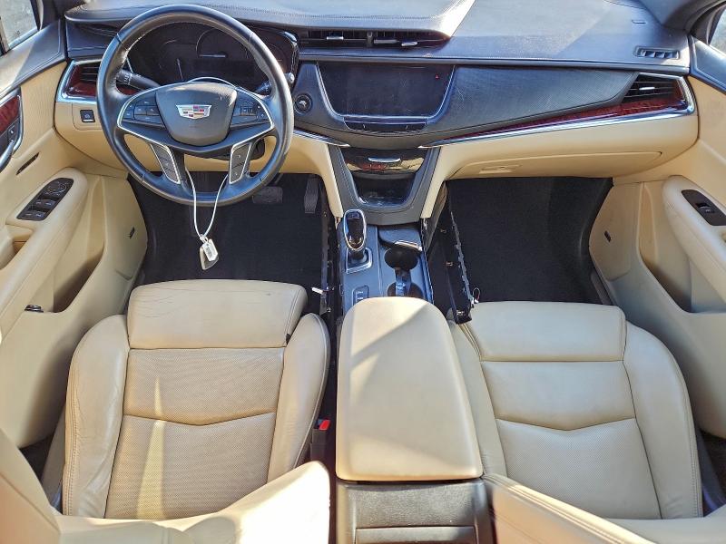 96451935 :رقم المزاد ، 1GYKNDRS2HZ149761 vin ، 2017 Cadillac Xt5 Luxury مزاد بيع