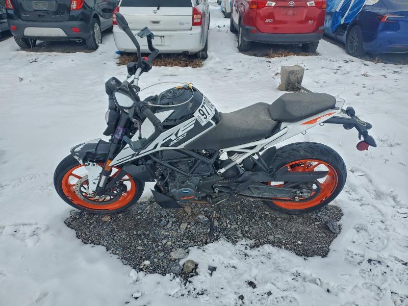 97709195 :رقم المزاد ، MD2JPC407NC034979 vin ، 2022 Ktm 200 مزاد بيع