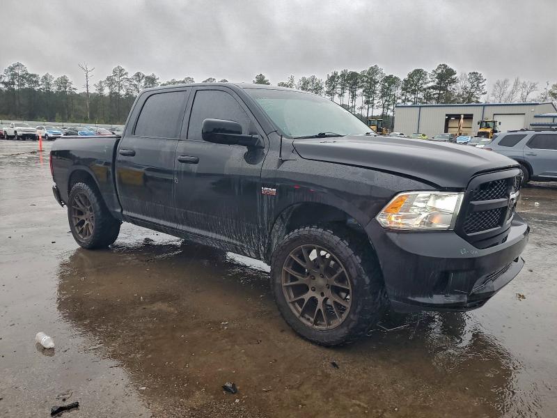 94984575 :رقم المزاد ، 1C6RR7KT2JS148242 vin ، 2018 Ram 1500 مزاد بيع