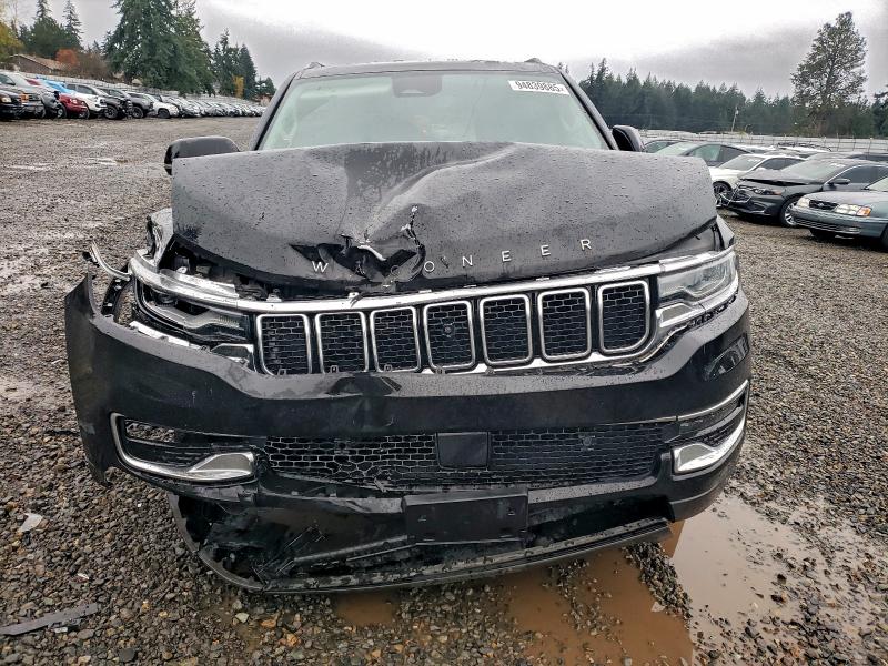 Продажа на аукционе авто 2022 Jeep Wagoneer, vin: 1C4SJVAT0NS205891, номер лота: 94839885