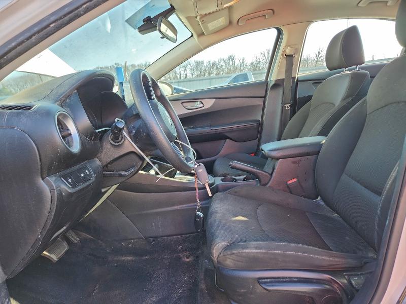 2019 Kia Forte მანქანა იყიდება აუქციონზე, vin: 3KPF24AD8KE111306, აუქციონის ნომერი: 95841295