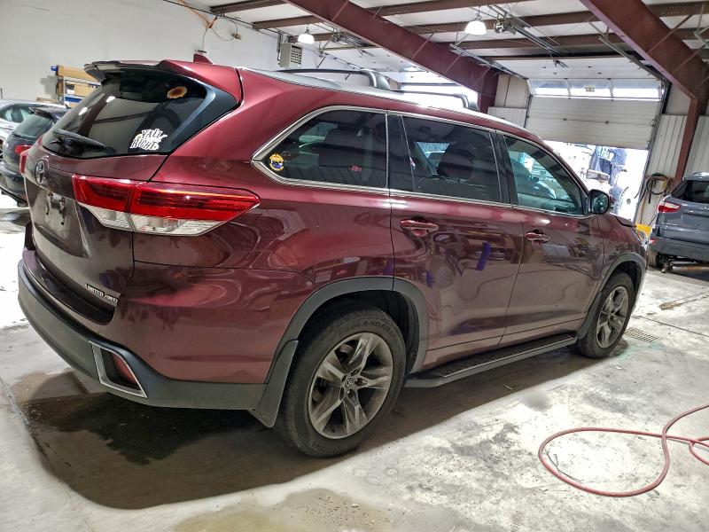 Продажа на аукционе авто 2018 Toyota Highlander, vin: 5TDDZRFH2JS843771, номер лота: 93187135